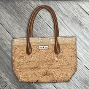 Isabella’s Journey Handbag